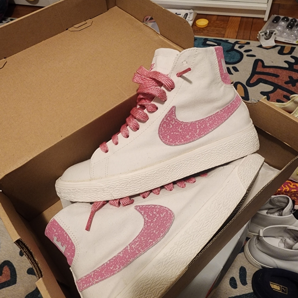 Women  Blazer MID Decon Canvas.... size 5.5  with box